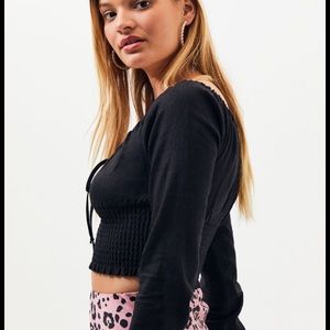 pacsun black linen long sleeve keyhole top
